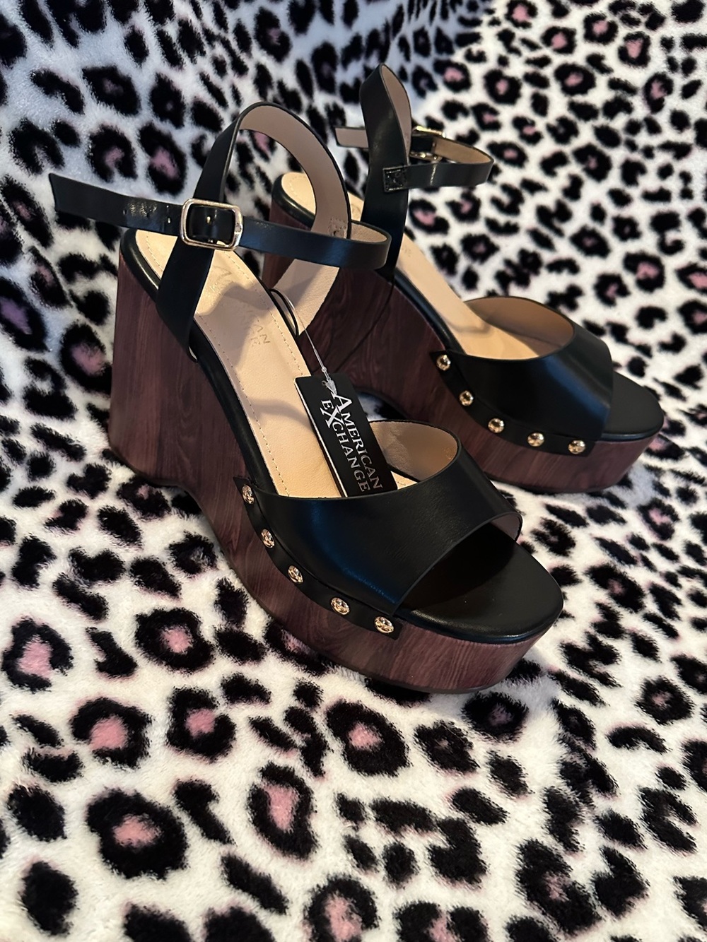 American Exchange Platform Sandals New 7.5